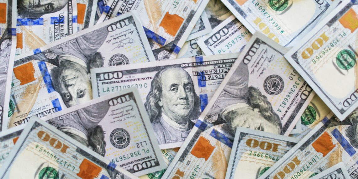 Dollar Stays Strong Amid US-Iran Tensions as Markets Eye Key Inflation Data