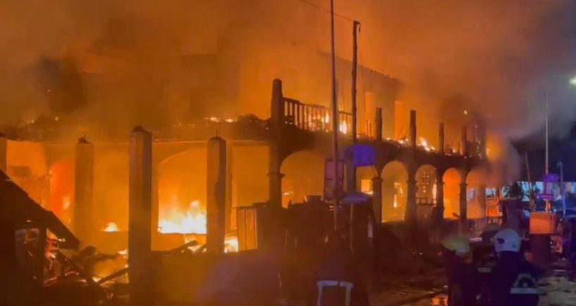 Fire Guts Parts of Makola Market, Destroys Shops and Goods