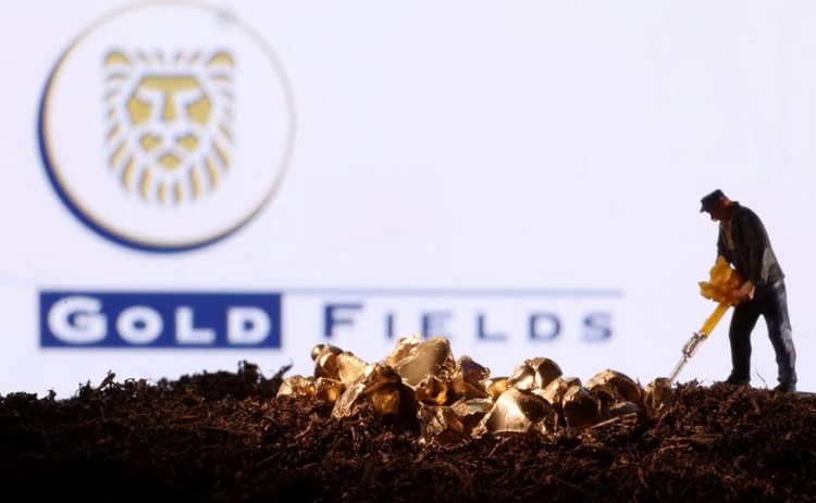 Gold Fields Halts US$1.9bn Canadian Project After Permit Expires